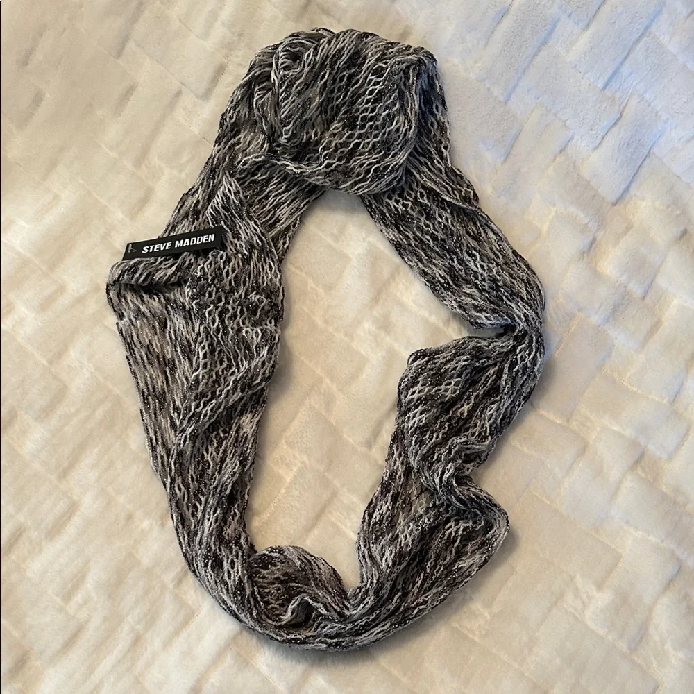 Steve Madden Monochrome Women's Loop Scarf 32”